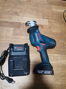 Bosch gsa 18v li c saag (2 foto / 3)