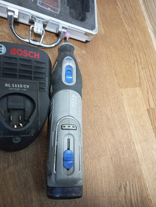 Dremel 8200 (5 foto / 6)