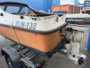 Mootorpaat 30hp (3 foto / 4)