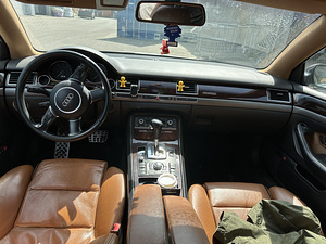 Audi a8 d3 4.0tdi (5 foto / 6)