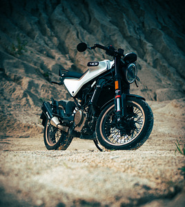 Husqvarna vitpilen 401 (4 foto / 4)