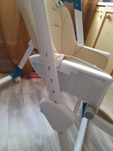 Стул для кормления (3 фото из 10)