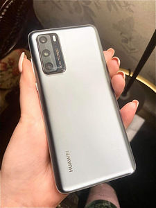 Huawei P40 (2 foto / 3)