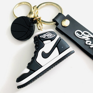 *NEW* Брелок Nike Shoe (черный) (2 фото из 2)