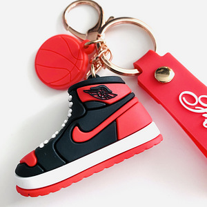 *UUS* Nike jalanõuga võtmehoidja (punane) (2 foto / 2)