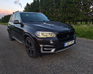 BMW x5 F15 3.0d 190kw (2 foto / 15)