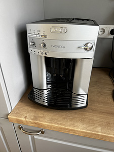 DeLonghi Magnifica täisautomaatne kohvimasin (2 foto / 6)
