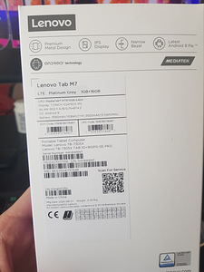 Lenovo планшет (3 фото из 4)