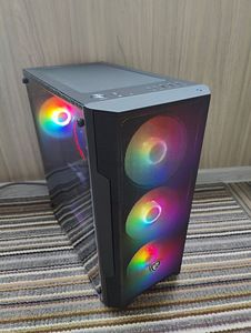 AMD Ryzen 7 2700X 2,7GHz, 16GB RAM, 512GB m.2 SSD+ 1TB SSD (2 foto / 7)