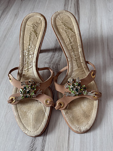 Kingad Zanotti (4 foto / 4)