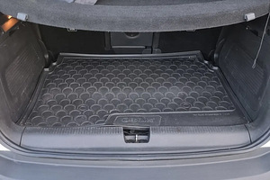 Opel Crossland X (10 foto / 12)