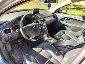 Volvo XC70 P3 2.4 D5 136 кВт (10 фото из 15)
