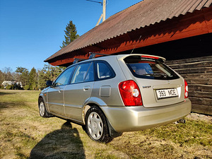 Мазда 323F 1.6 72кВт 2002 бензин (4 фото из 12)