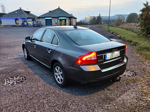 Volvo S80 2.4D 120kW (4 foto / 12)