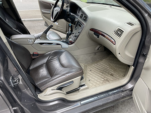 Volvo XC70 2.4 136kW D5 4x4 (11 foto / 14)