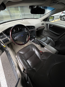 Volvo XC70 2.4 136kW D5 4x4 (12 foto / 14)