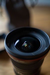 Canon EF 16-35mm f2.8 II (2 foto / 3)