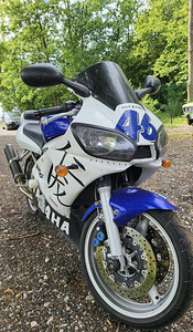 Yamaha r6 (4 фото из 6)
