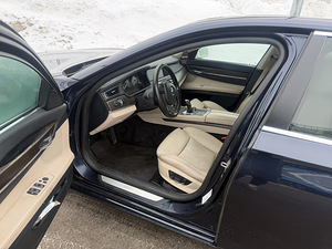 BMW 730 f01 (8 фото из 9)
