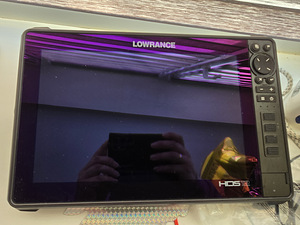 Lowrance HDS live 12 koos 3-in-1 anduriga