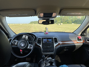 Jeep 3.0 177квт (4 фото из 7)