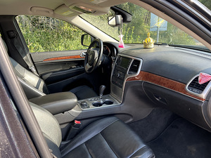 Jeep 3.0 177квт (7 фото из 7)