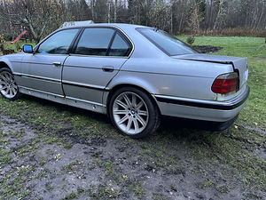 Müüa e38 3.0 142kw tervikult varuosadeks (7 foto / 8)