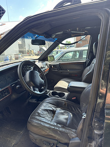 Jeep Grand Cherokee (3 foto / 8)