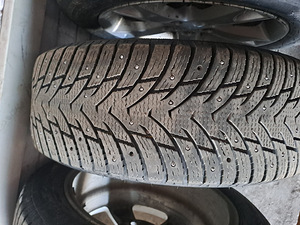 Диски Mitshubishi + зимние шины 215/55 R17 (5 фото из 8)