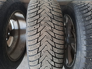 Диски Mitshubishi + зимние шины 215/55 R17 (7 фото из 8)