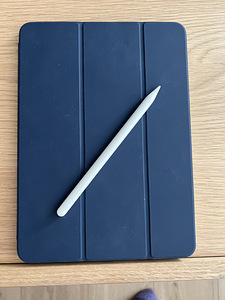 Apple iPad Pro (11-inch, 3rd generation) Wi-Fi only (2 foto / 5)