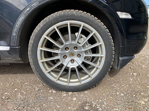 М: Porsche Cayenne 4.8 V8 283 кВт (5 фото из 15)