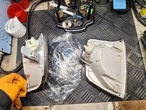 Mercedes benz w124 USA style suunatuled, tuli (2 foto / 9)