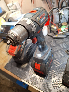 Bosch professional 18v (2 foto / 10)