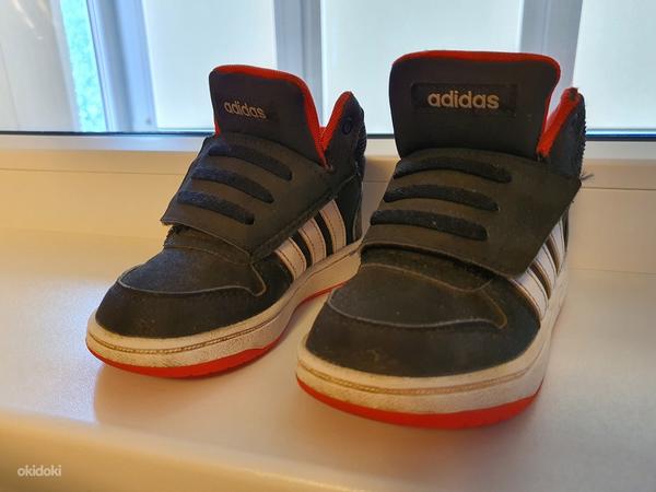 Adidas детская повседневная обувь (фото #2)
