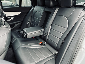 Mercedes-Benz C 250 AMG-pakett BLUETEC 7-speed 2.1 R4 150kW (8 foto / 13)