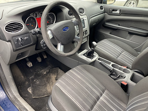 Ford Focus 1.6d Facelift (5 foto / 6)