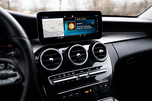 Mercedes Benz C180 Facelift (13 foto / 15)