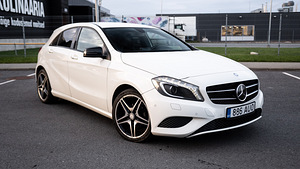 Mercedes Benz A180 (3 foto / 15)