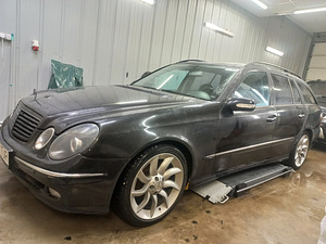 Mercedes bens E 270 (1 foto / 12)