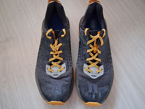Hoka One (3 foto / 3)