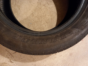 4 летние шины Dunlop 235/55/17 (3 фото из 6)
