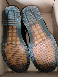 Martens. Dr.Martens (5 фото из 10)