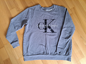 Толстовка Calvin Klein (1 фото из 3)