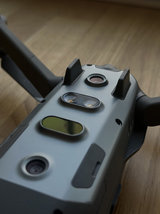 Dji Mavic 2 Zoom Fly More Combo (3 foto / 7)