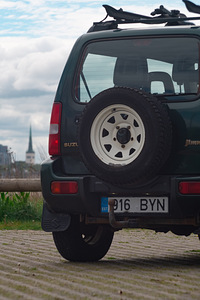 2008 Suzuki Jimny 1.5 63kw diisel roheline (6 foto / 8)