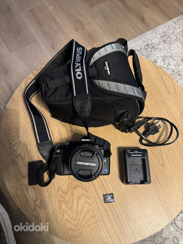 Olympus E-420