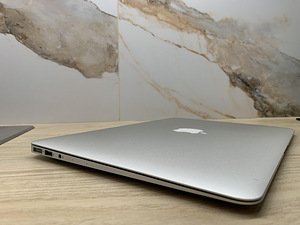 Apple MacBook Air (13" Early 2015) 8GB / 128GB SSD (2 foto / 3)