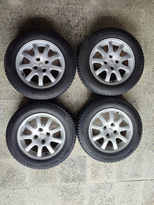 Peugeot valuveljed naastrehvidega 4x108 (1 foto / 3)