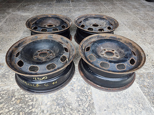 Стальные диски Audi (2 фото из 3)